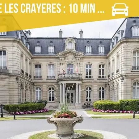 Le Cocon Champenois-parking, Centre & Tram