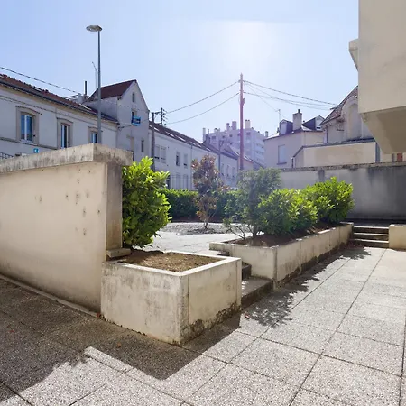 Le Cocon Champenois-parking, Centre & Tram 랭스